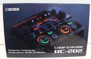 BOSS RC-202 Loop Station Tabletop Multi-Effects Pedal Live Looper