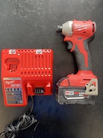 Milwaukee  3651-20 18V 1/4" Impact Driver W/ Battery and Charger