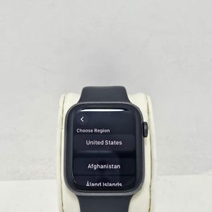 Apple Watch A2093 Series 5 GPS - 44MM Aluminum Case- Black scratches 