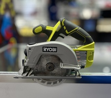 ONE+ 18V Cordless 5 1/2 in. Circular Saw w/ Battery 