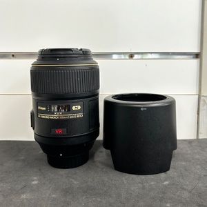 Nikon AF-S Micro Nikkor 105mm F/2.8G ED VR IF 