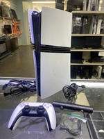 Sony PlayStation 5 Pro Console CFI-7019 W/ Controller + Playstation Camera