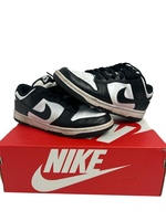 NIKE Dunk Low Size 8