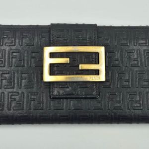 Fendi Brown Leather Wallet – Classic Bifold Design, Authentic Luxury