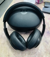  Beats Studio3 Wireless Over-Ear Bluetooth Headphones Matte Black in case