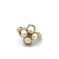 10kt Yellow Gold Diamond & Pearl Ring