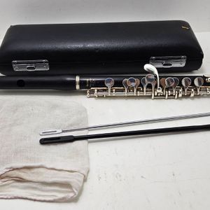 Yamaha piccolo With Case 