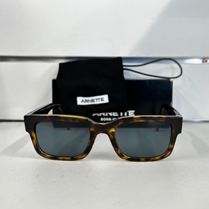 Girl X Arnette Bigflip Sunglasses