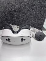 Meta Quest 3S Virtual Reality Headset