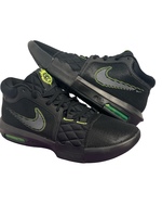 Nike Lebron Witness VIII Size 13