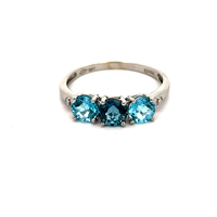 10kt White Gold Blue Topaz Ring 8