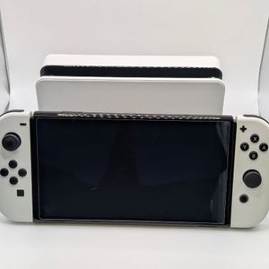 Nintendo Switch OLED Model - 64GB - White Joy-Con - Excellent Condition!