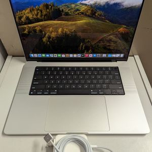 Macbook pro a2485 16GB, 256GB, M1 Pro Chip w/ charger