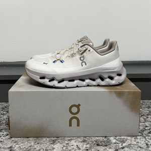 Women's On Cloudtilt (Sand/Lavender)  sz. 6