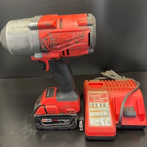 Milwaukee 2767-20 M18 FUEL High Torque 1/2" w Battery and Charger