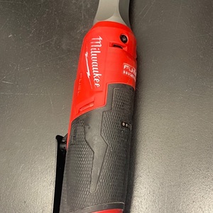  Milwaukee 2836-20 M12 Cordless Ratchet Tool Only