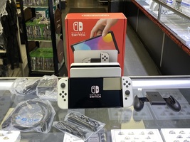 Nintendo Switch OLED Model HEG-001 Handheld Console - 64GB - White