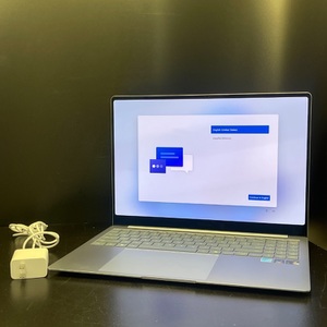 Samsung Galaxy Book4 Edge 16" Snapdragon X Elite 16GB RAM 512GB SSD