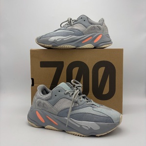 Yeezy Boost 700