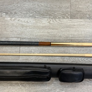 McDermott iPro Slim Shaft, Pool Cue w/ joint protectors and case #5462490