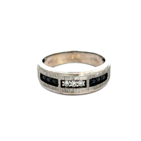 10kt White Gold Diamond & Onyx Band Ring 