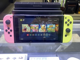 Nintendo HAC-001 32GB Switch Console - Pink + Yellow Controls