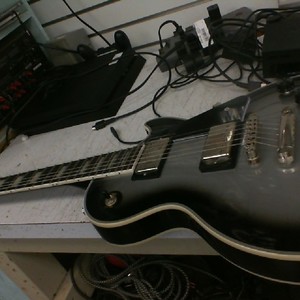 Epiphone Les Paul Custom Limited-Edition Electric Guitar Silver Burst
