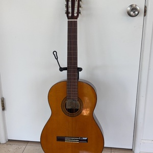 Yamaha G-230 1970s - 1980s - Natural