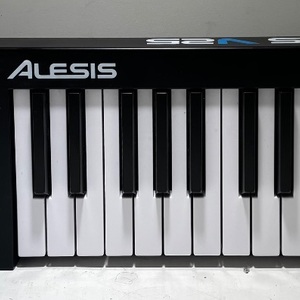 Alesis V25 USB MIDI Keyboard No Power Cord 