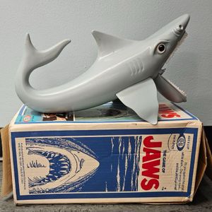 Vintage 1975 JAWS Game by Ideal - Complete w/ Box - Shark Biting Toy