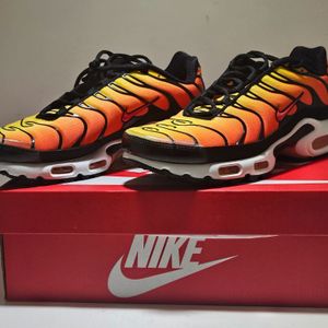 Nike Air Max Plus “Sunset” HF0552?001 — Gradient Orange/Black Size 10