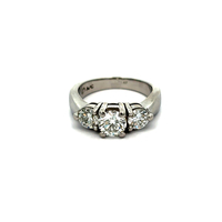  Platinum 1.30ct tw Diamond 3 Stone Ring