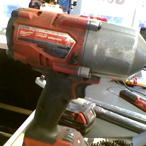Milwaukee M18 FUEL 1/2" High Torque Impact Wrench with 5.0Ah XC Battery