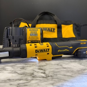 Dewalt 20-Volt Lithium-Ion Cordless 3/8 in. Ratchet Kit 
