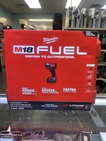 NEW Milwaukee M18 FUEL 18V Cordless 3/8 in. Mid-Torque Impact 2960-22r