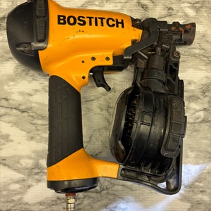 BOSTITCH RN46-1 Coil Roofing Nailer 3/4" to 1-3/4" Pneumatic