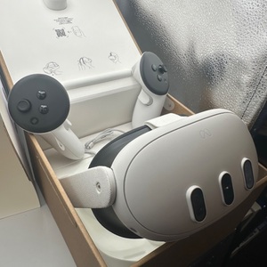 Meta Quest 3 Virtual Reality Headset