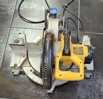 DeWalt DW703 10" Compound Miter Saw – Works