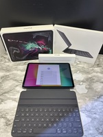 Apple iPad Pro 11" 1st Generation 256GB Wifi Space Gray A1980 CRACKED SCREEN