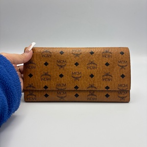 MCM Aren Continental Wallet in Visetos